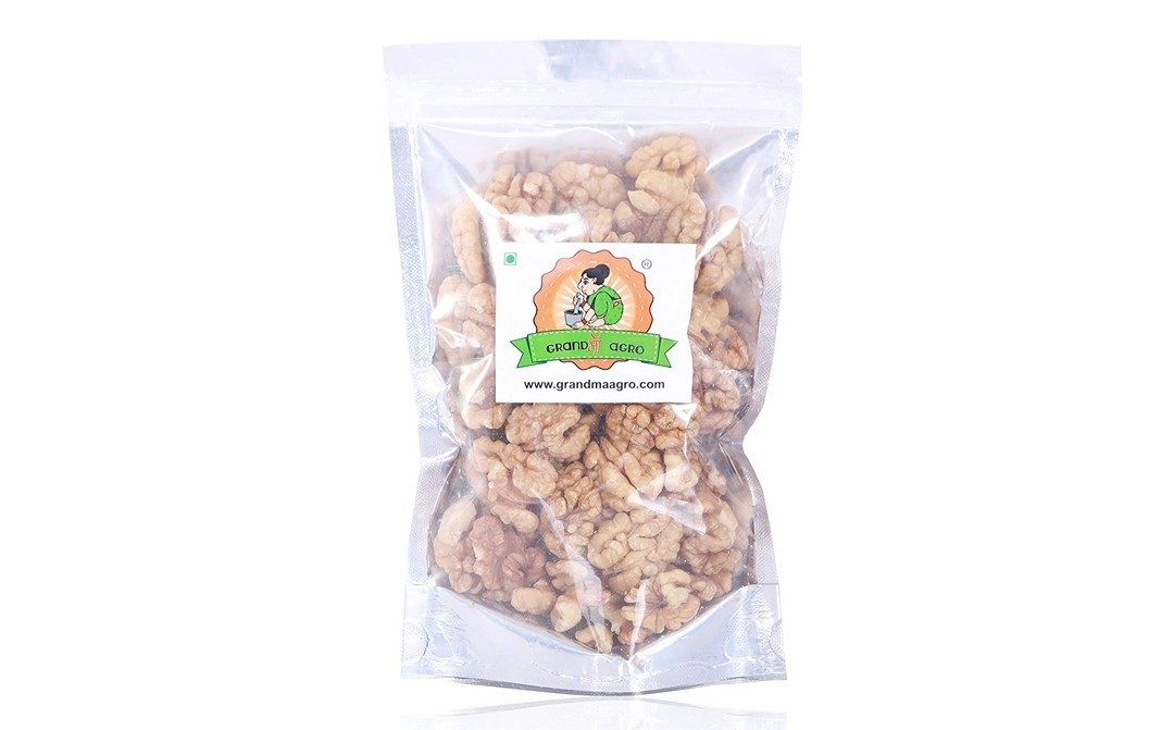 Grandma Agro Kashmiri Walnut    Pack  250 grams